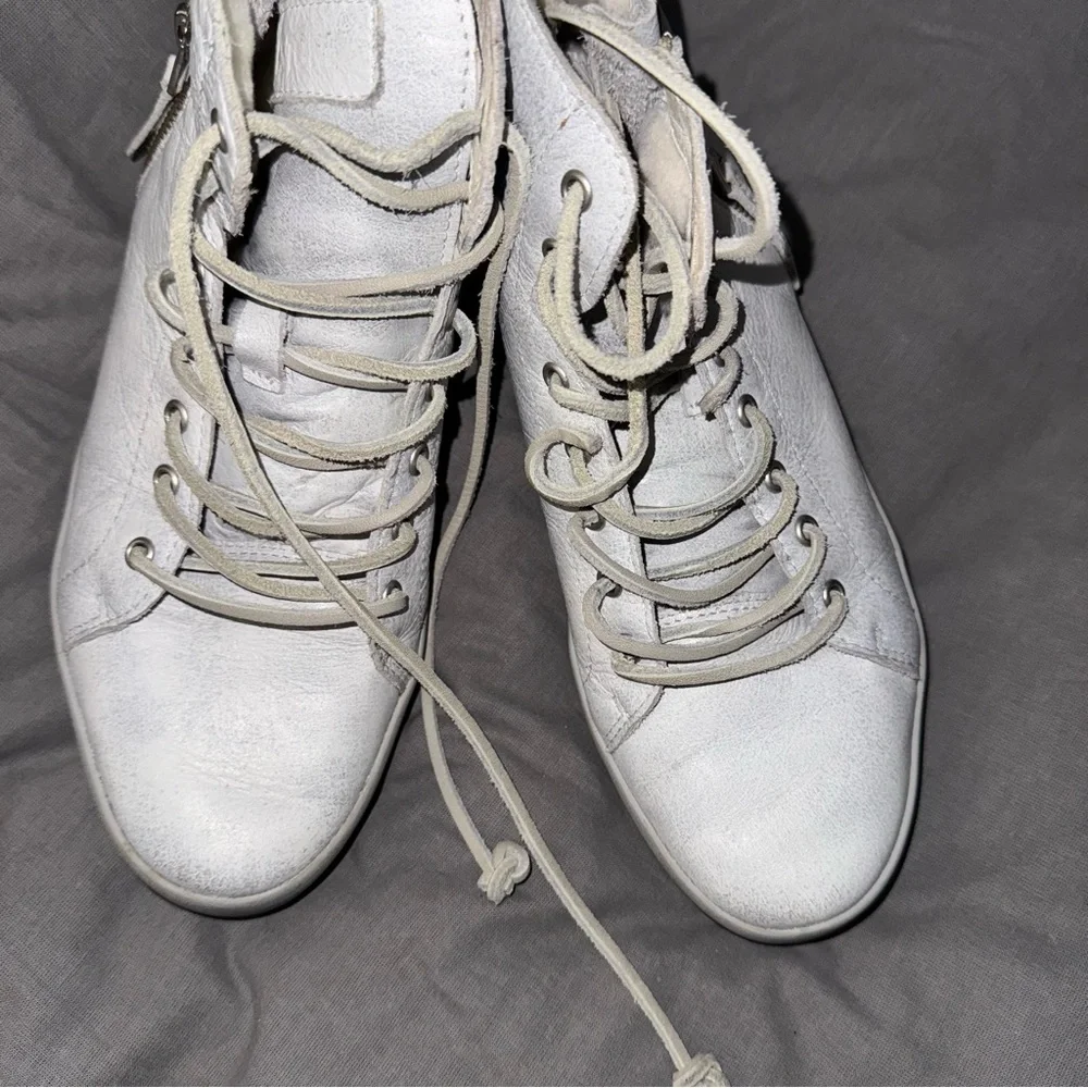 Blackstone size genuine